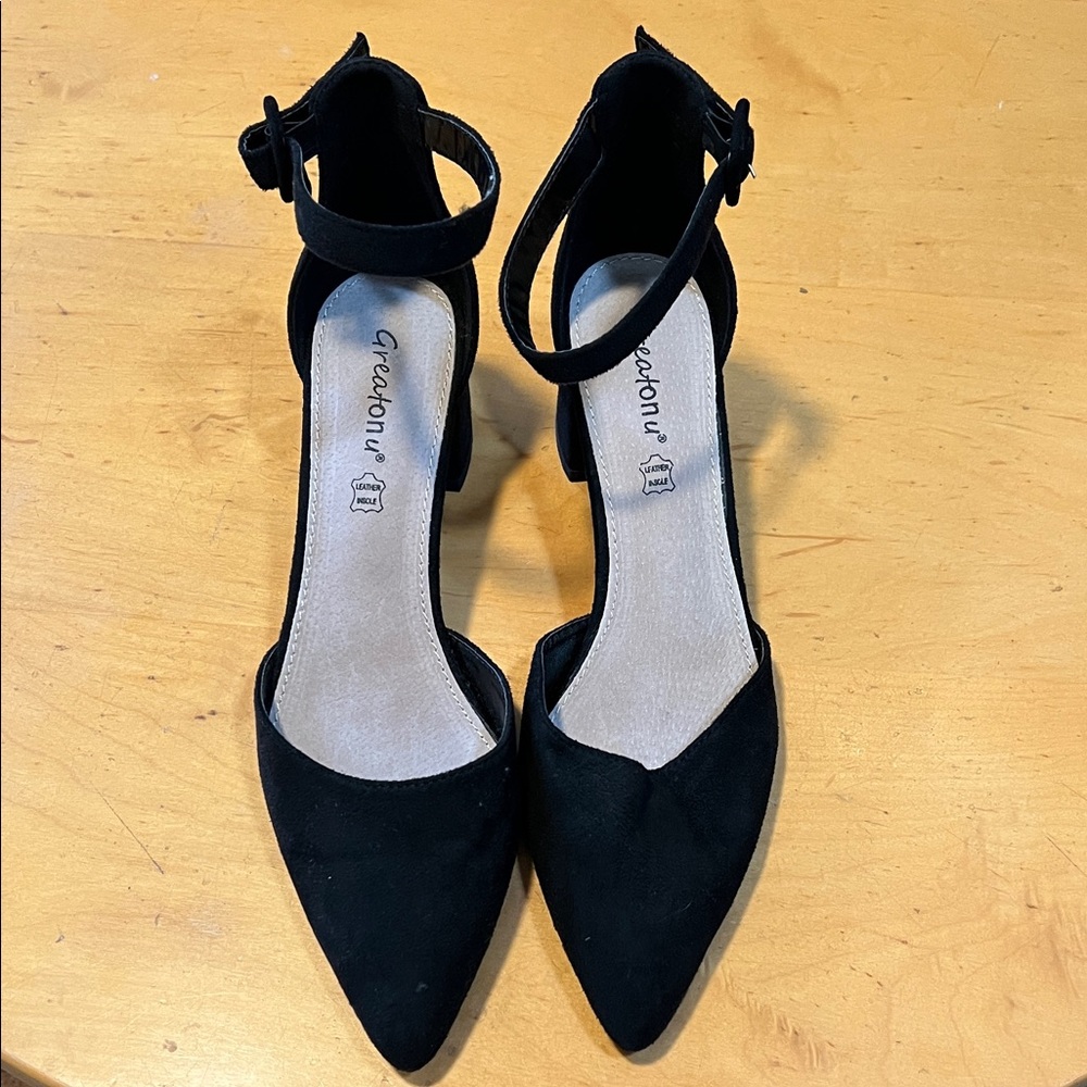 Black Pointed Toe Ankle Strap Block Heels